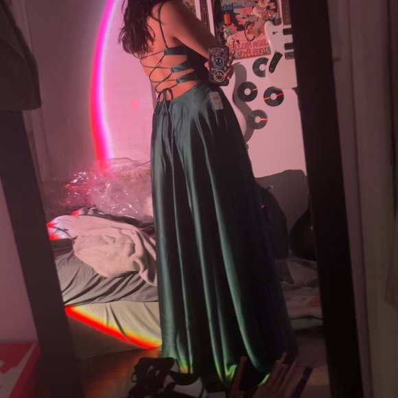 winslow formal satin lace-up dress size 3 in color hunter - Picture 4 of 5